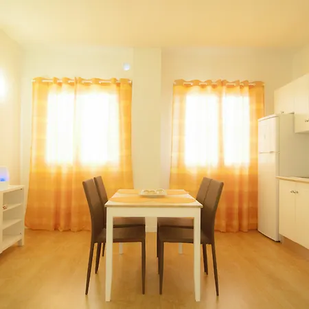 Apartman Trinidad 38 *